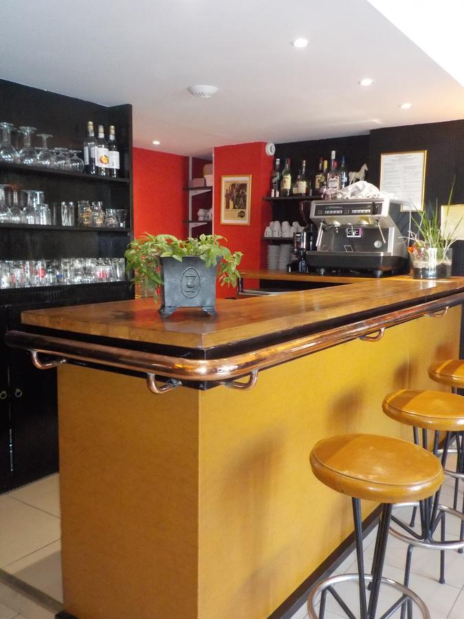 Hotel De Bretagne Dol Centre Ville - Hotel Et Restaurant Дол-де-Бретан Екстериор снимка