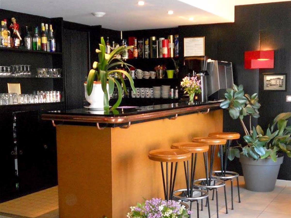 Hotel De Bretagne Dol Centre Ville - Hotel Et Restaurant Дол-де-Бретан Екстериор снимка