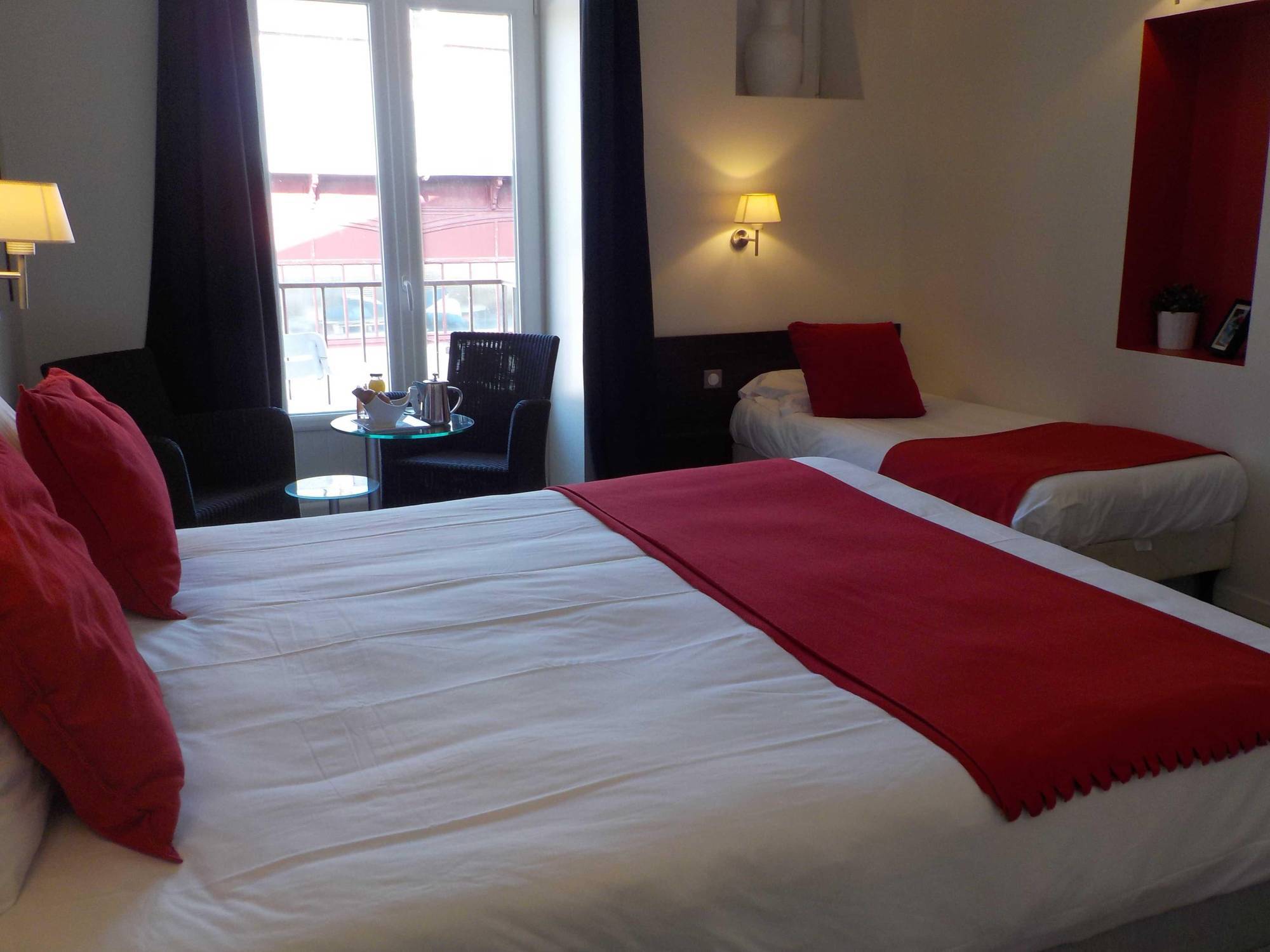 Hotel De Bretagne Dol Centre Ville - Hotel Et Restaurant Дол-де-Бретан Екстериор снимка