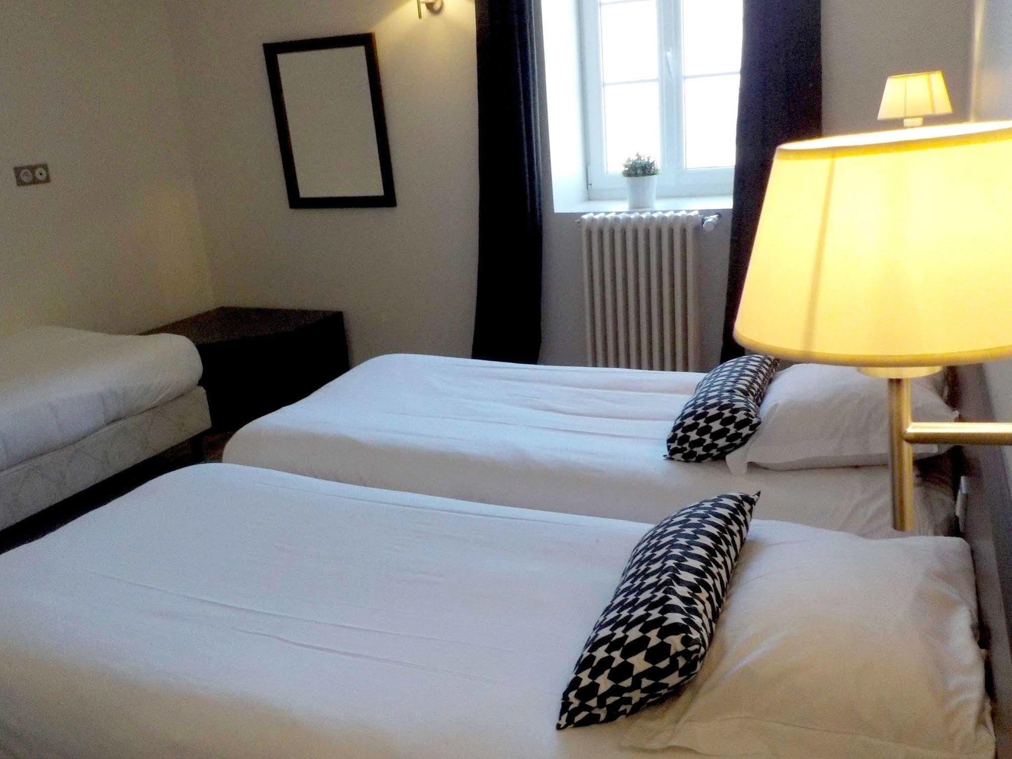 Hotel De Bretagne Dol Centre Ville - Hotel Et Restaurant Дол-де-Бретан Екстериор снимка